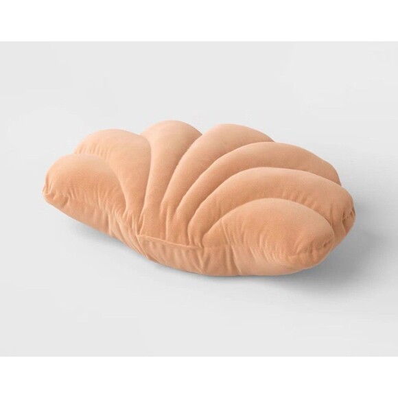 NEW Threshold 20”x15” Peach Shell Outdoor Novelty Plush Pillow Cushion - Picture 2 of 5